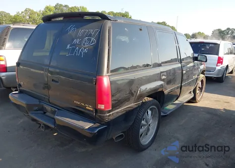 2000 Cadillac Escalade Standard from USA, damaged, VIN 1GYEK13R4YR107747